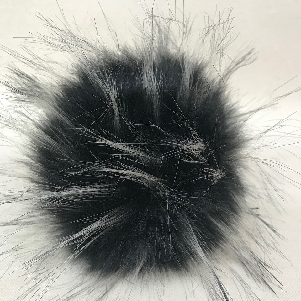 charcoal faux pompom (13-15 cm)