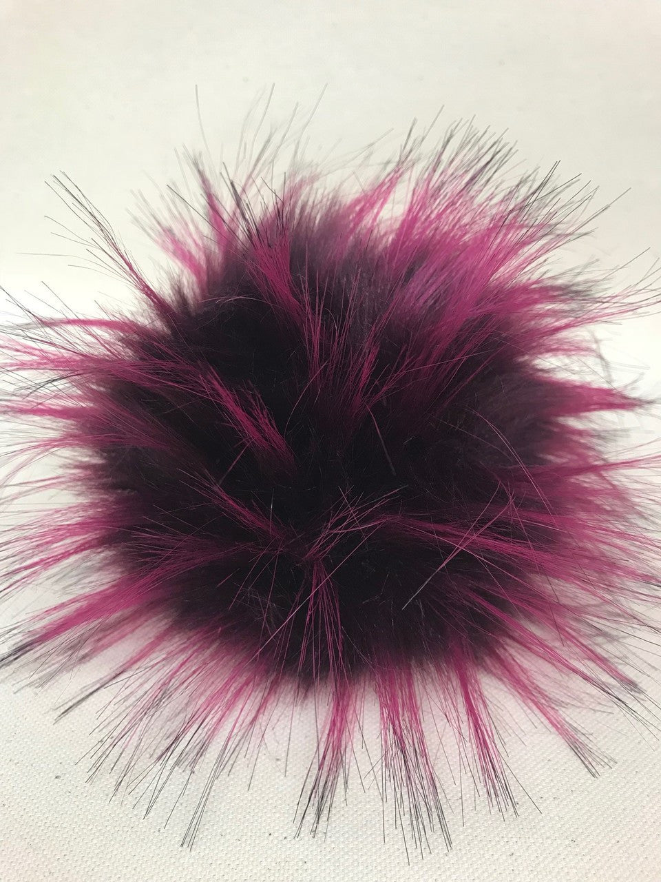 cranberry faux pompom (13-15 cm)