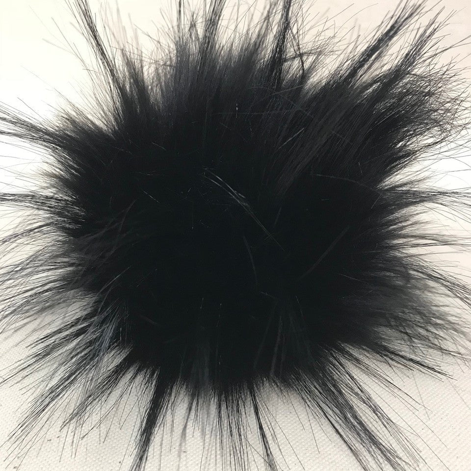 ebony faux pompom (13-15 cm)