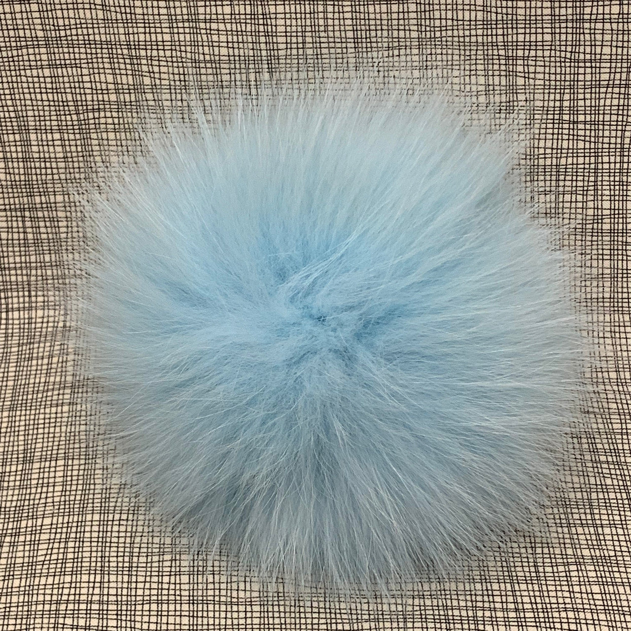 icy blue XL Pom - carded