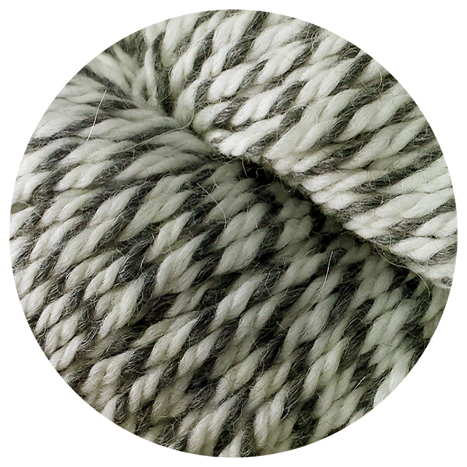 grey wolf weepaca / worsted