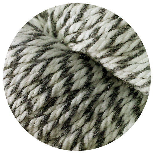 grey wolf weepaca / worsted