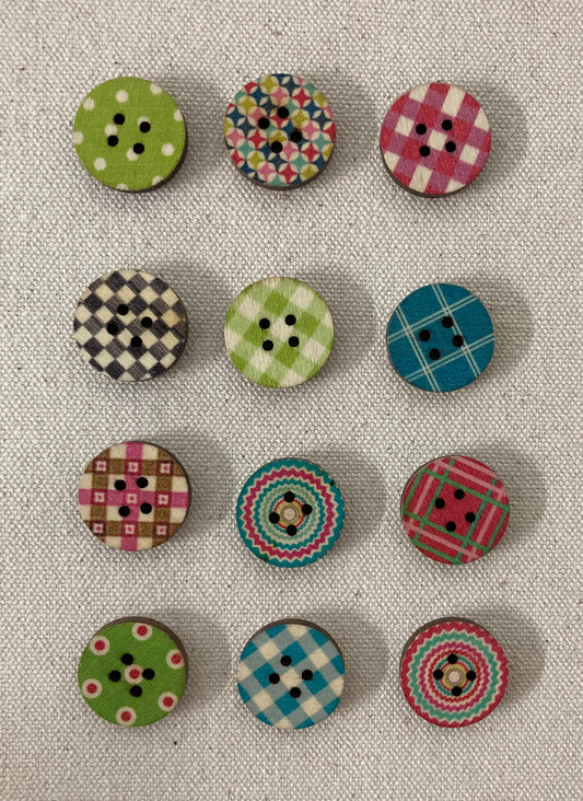 paperdoll wood buttons - 3/4" (20mm)
