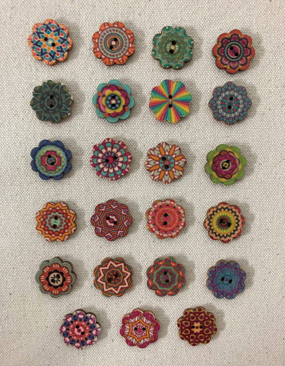 zinnia wood buttons - 5/8" (15mm)
