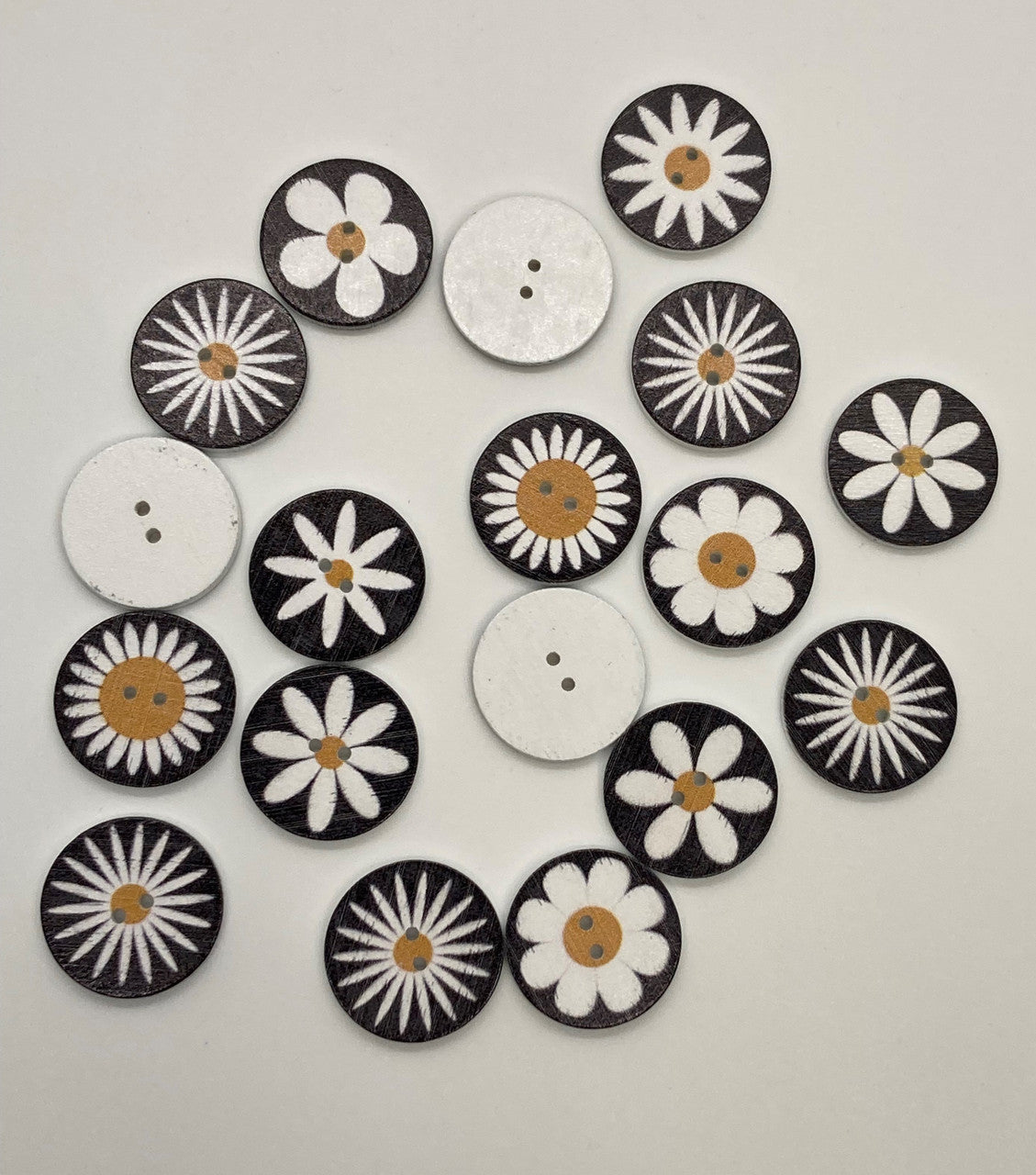 daisy white button - 1 inch (25 mm)
