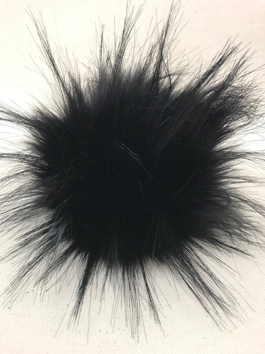 ebony faux pompom (13-15 cm)