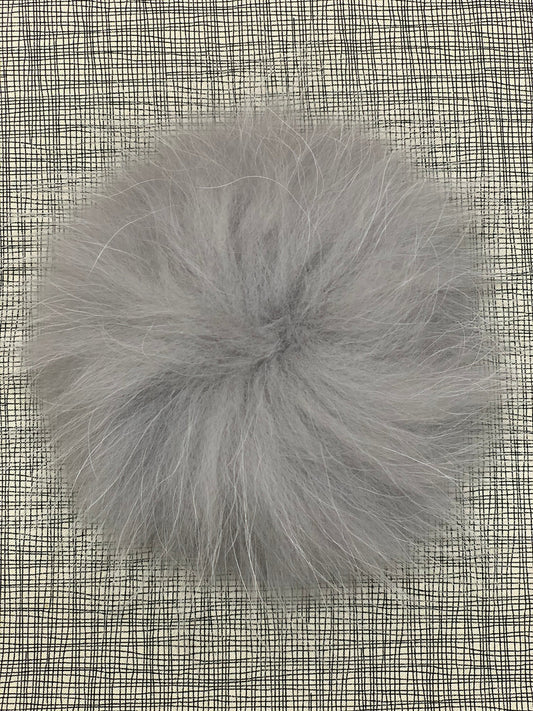 light grey XL Pom - carded